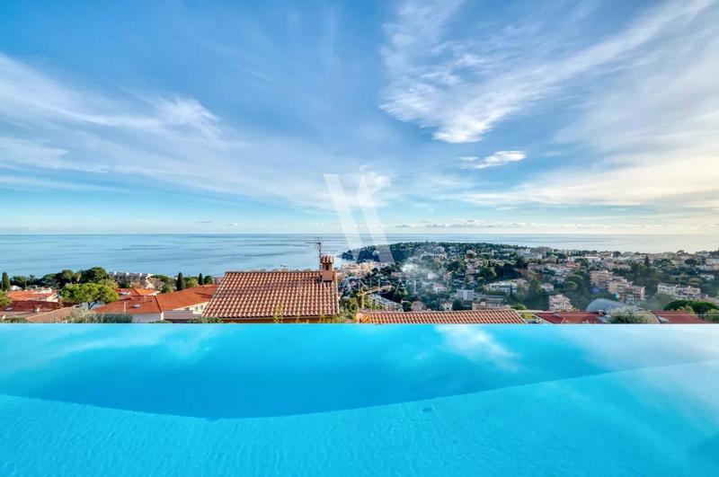 Appartement - 111 m² - 4 pièces