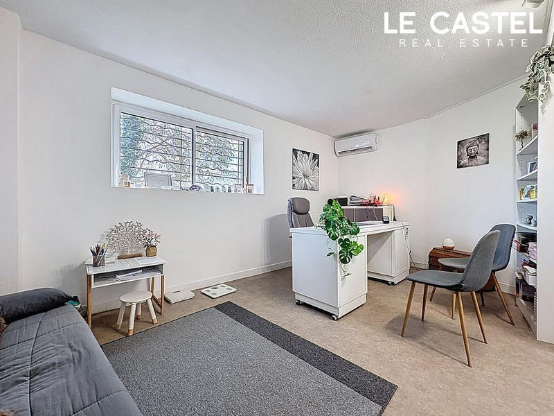 Local commercial - 86 m² - 4 pièces