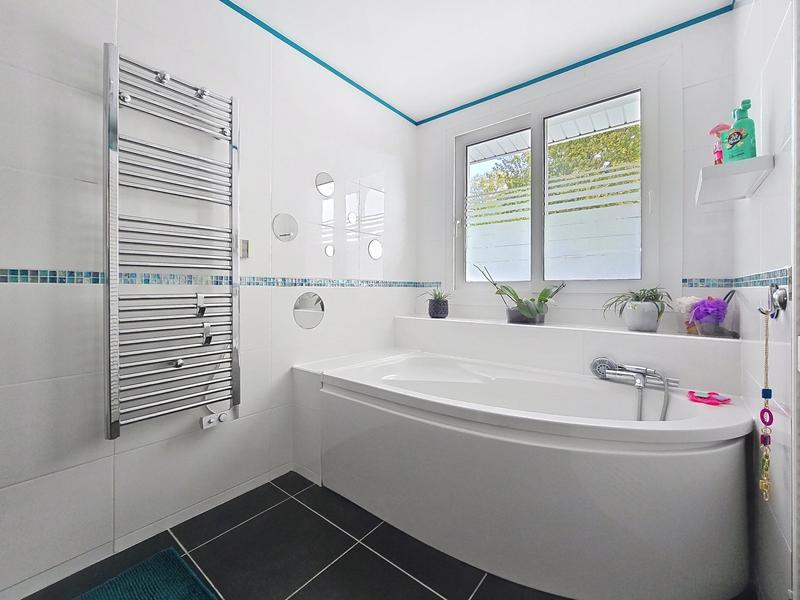 Maison - 115 m² - 6 pièces