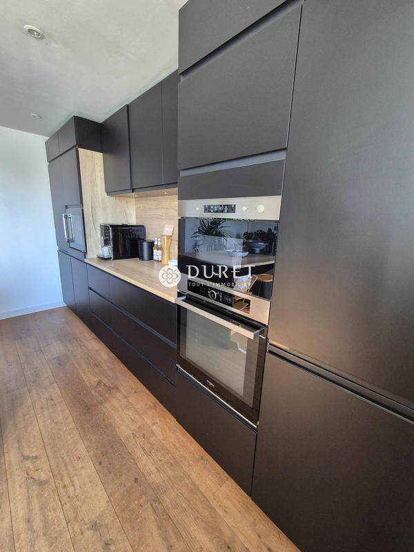 Appartement - 95 m² - 3 pièces