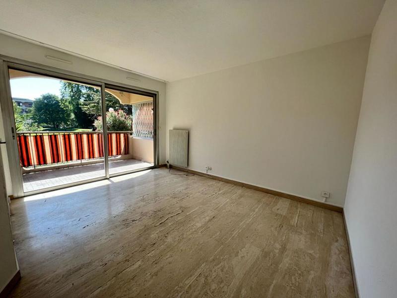 Studio - 28 m² - 1 pièce
