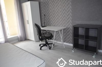 Chambre - 11 m² - 1 pièce