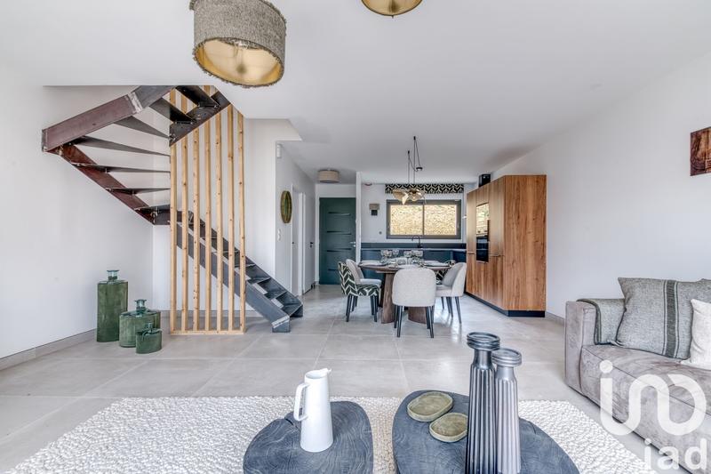 Maison - 95 m² - 4 pièces