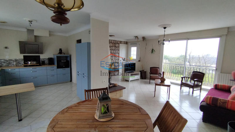 Maison - 90 m² - 4 pièces