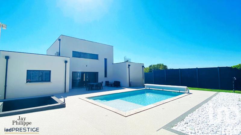 Maison - 190 m² - 8 pièces