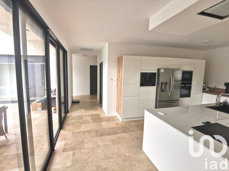 Maison - 212 m² - 6 pièces