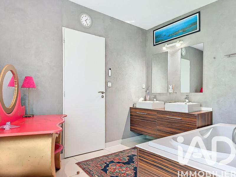 Maison - 144 m² - 5 pièces