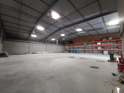 Entrepôt - 986 m²