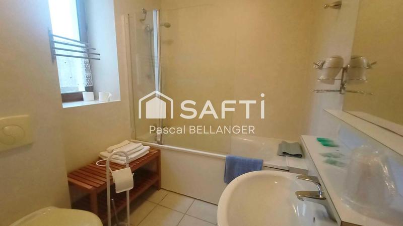 Maison - 392 m² - 14 pièces