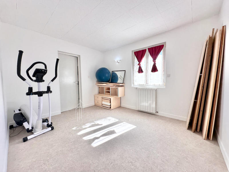 Maison - 171 m² - 8 pièces