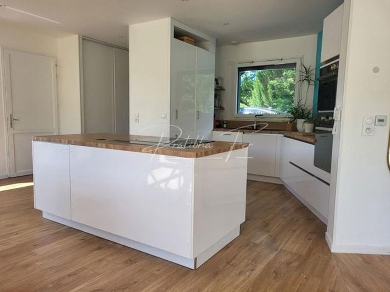 Maison - 122 m² - 6 pièces