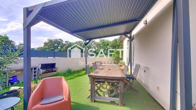 Maison - 94 m² - 4 pièces