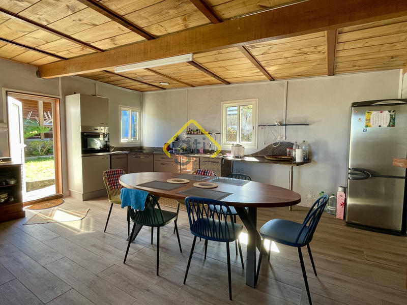 Maison - 95 m² - 5 pièces