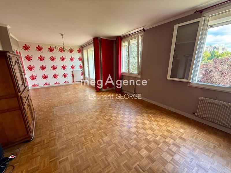 Appartement - 77 m² - 4 pièces