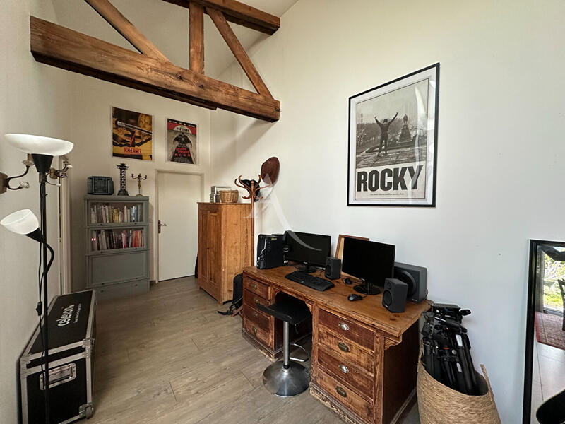 Maison - 98 m² - 4 pièces