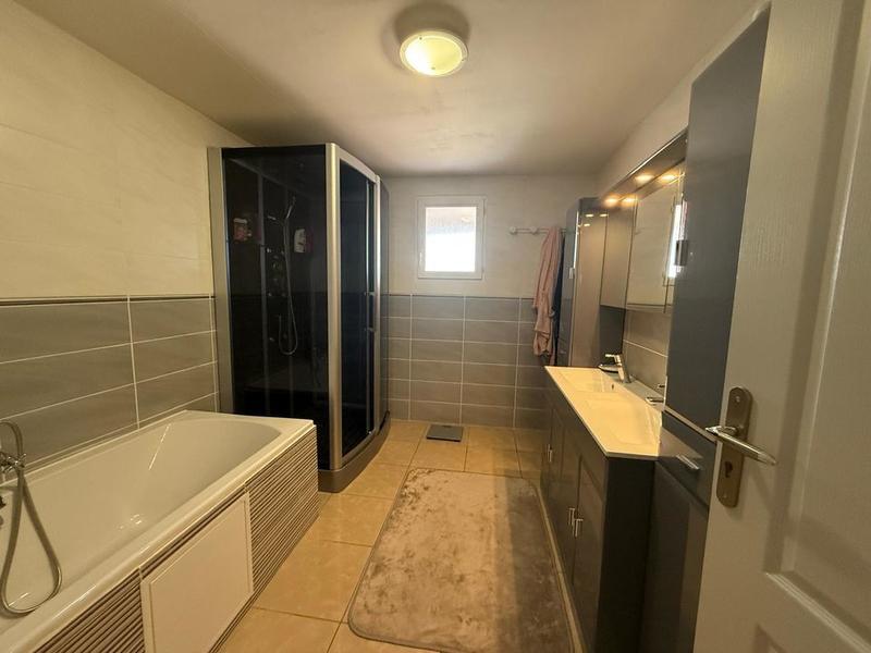 Maison - 135 m² - 5 pièces