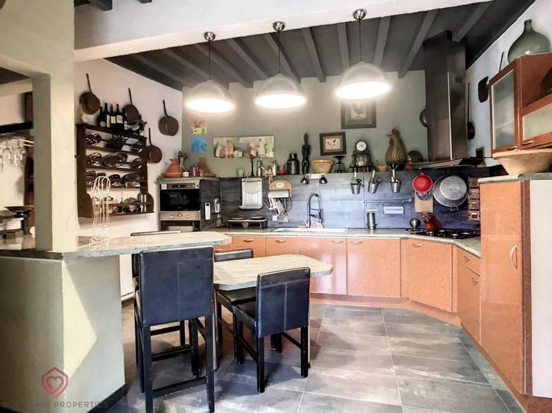 Maison en pierre - 170 m² - 5 pièces