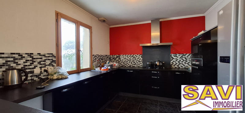 Maison - 97 m² - 5 pièces