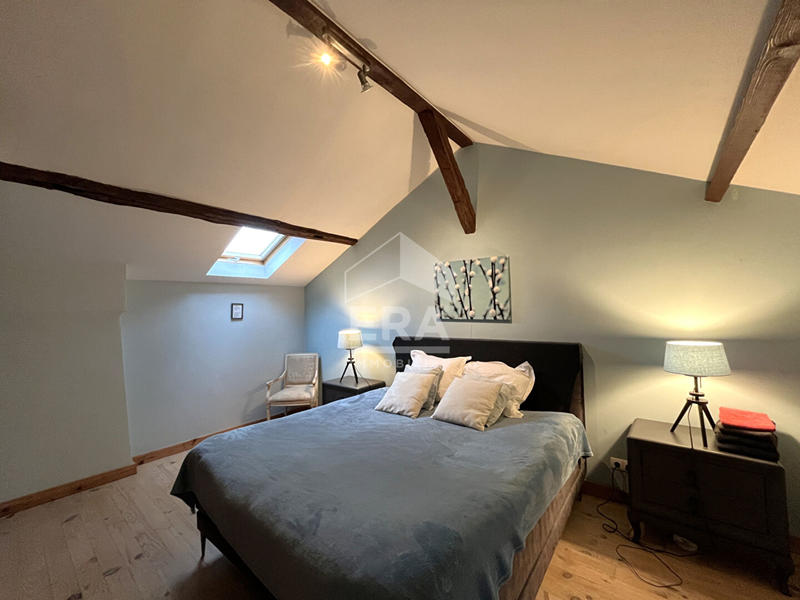 Maison - 480 m² - 14 pièces