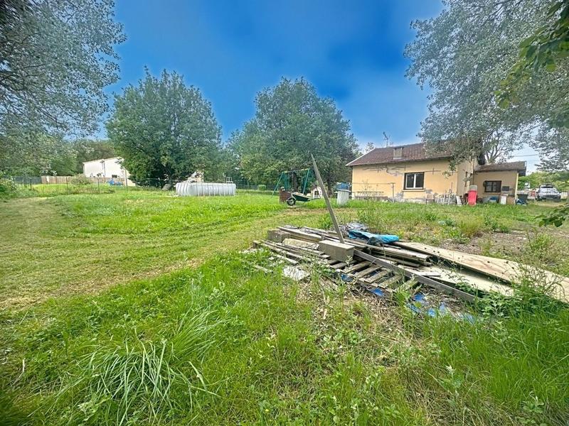 Terrain - 1 676 m²