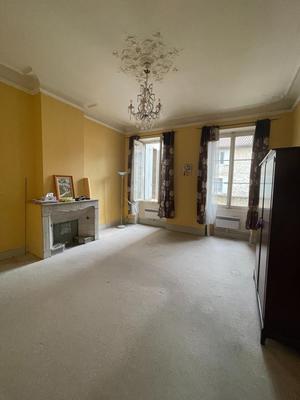 Appartement - 110 m² - 5 pièces