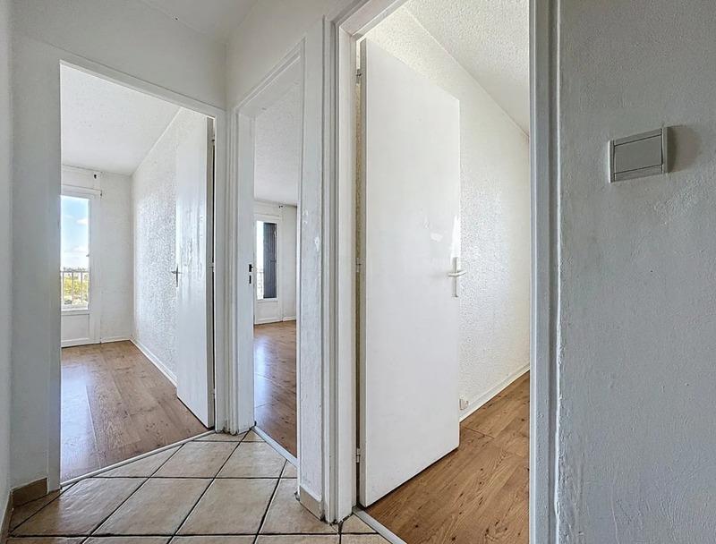 Appartement - 100 m² - 4 pièces