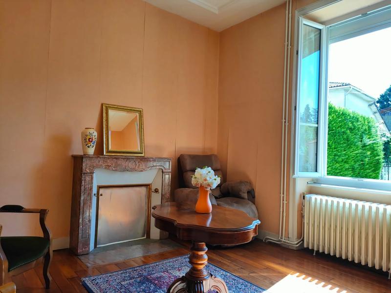 Maison - 203 m² - 8 pièces