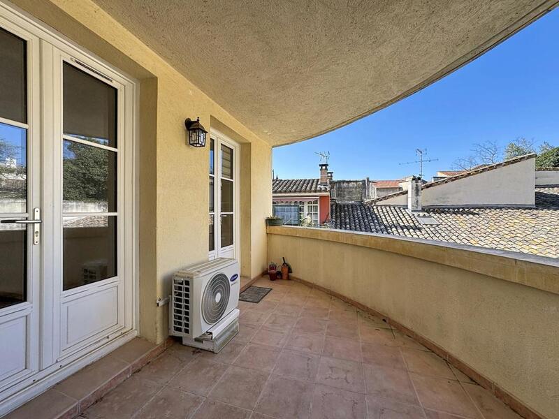 Appartement - 90 m² - 3 pièces