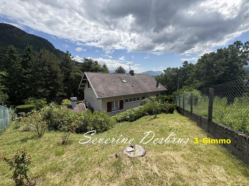 Maison - 164 m² - 9 pièces