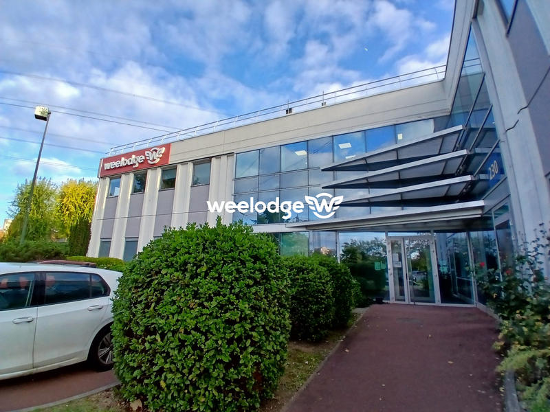 Bureau - 200 m² - 9 pièces