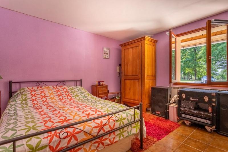 Propriété - 164 m² - 6 pièces