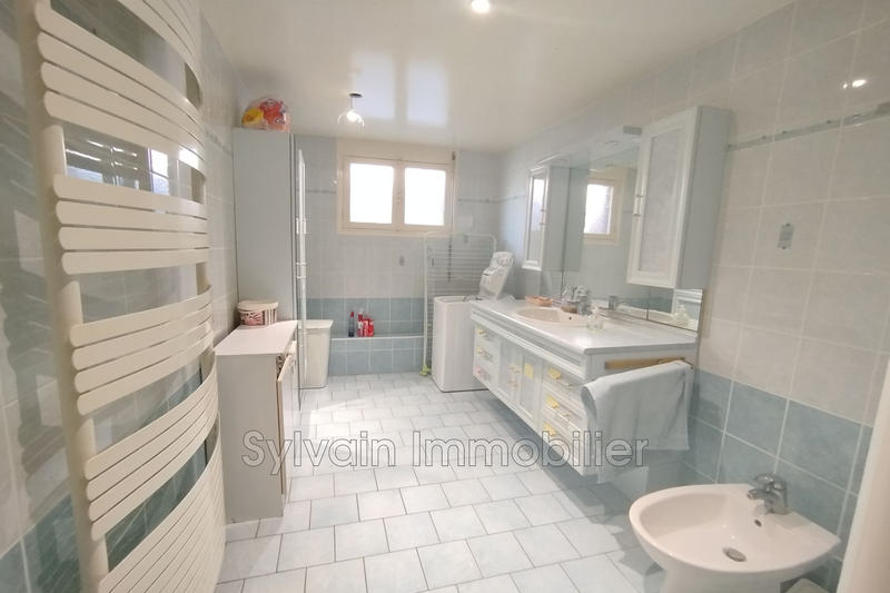 Maison - 97 m² - 4 pièces