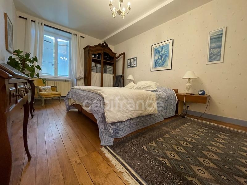 Maison - 293 m² - 6 pièces