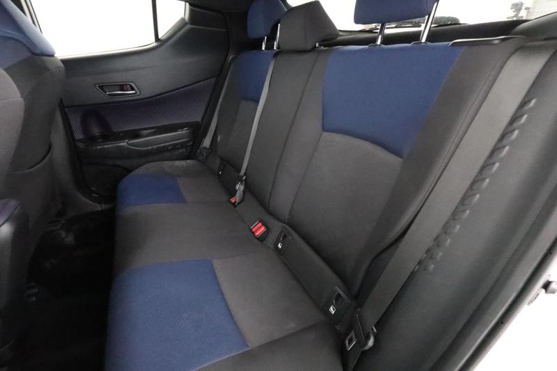 Toyota c-Hr 1.8 Hybride Graphic 122 ch