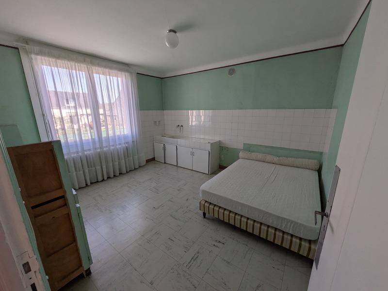 Maison - 140 m² - 9 pièces