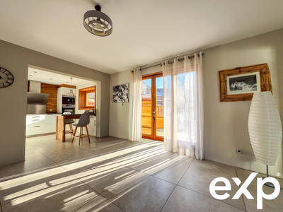 Maison traditionnelle - 94 m² - 5 pièces