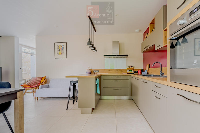 Maison - 98 m² - 4 pièces