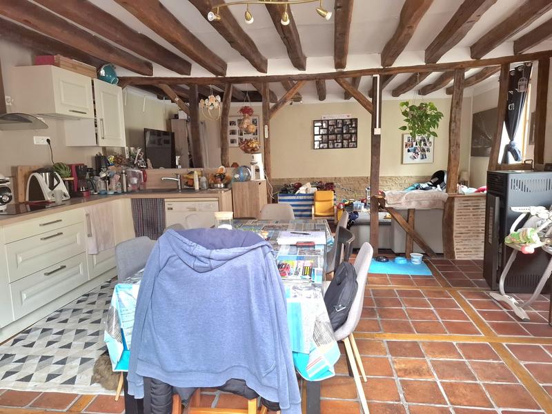 Maison traditionnelle - 92 m² - 4 pièces