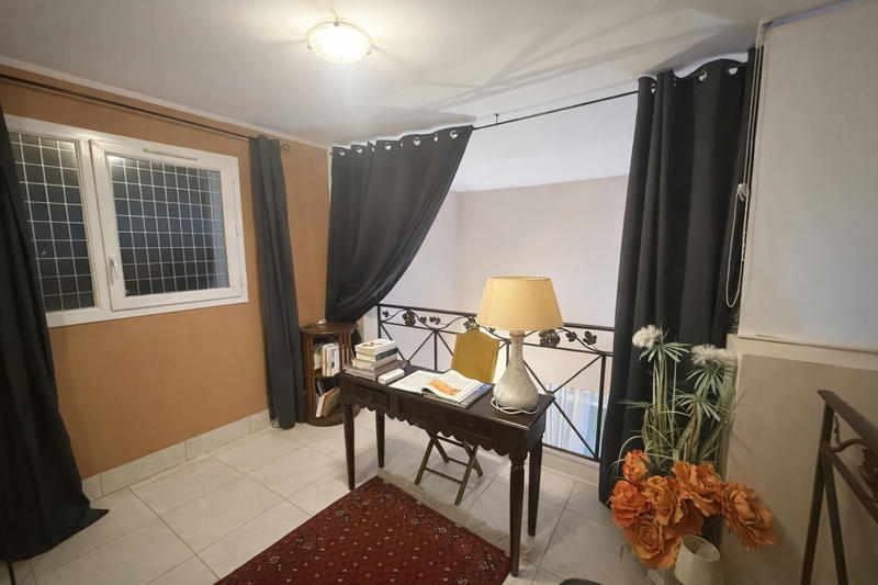 Maison - 283 m² - 7 pièces