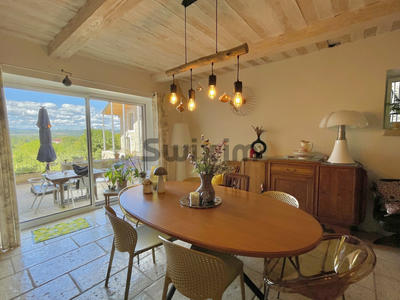 Maison de village - 156 m² - 1 pièce