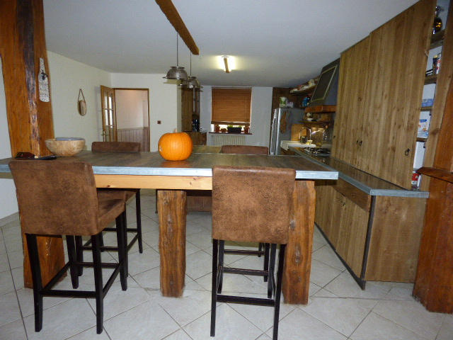 Maison - 266 m² - 7 pièces