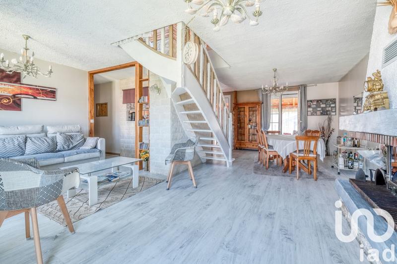 Maison - 187 m² - 8 pièces