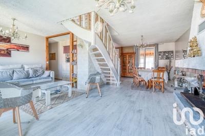 Maison - 187 m² - 8 pièces