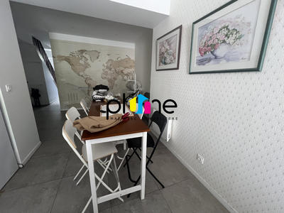 Appartement - 238 m² - 11 pièces