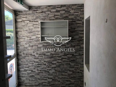 Local commercial - 53 m² - 4 pièces