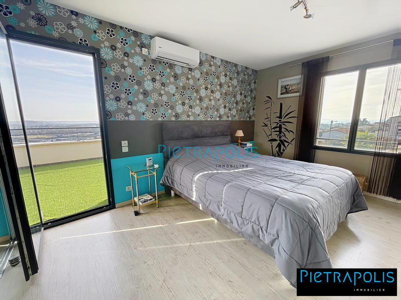 Villa - 153 m² - 6 pièces