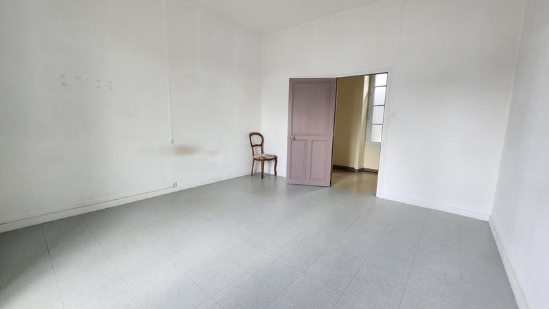 Maison - 186 m² - 6 pièces