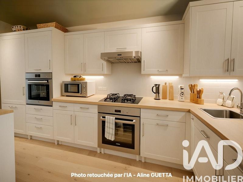 Maison - 84 m² - 5 pièces