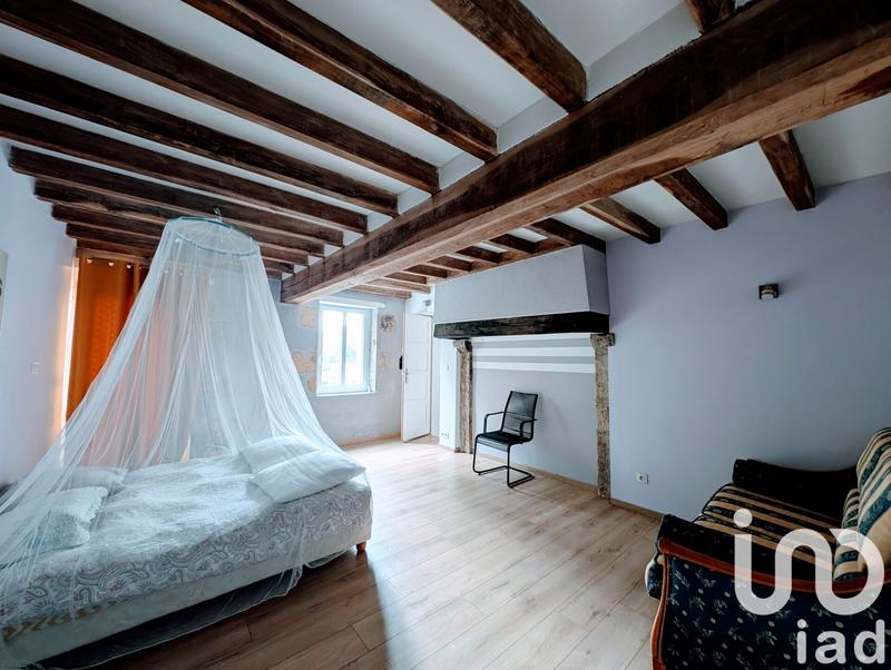 Maison - 210 m² - 6 pièces