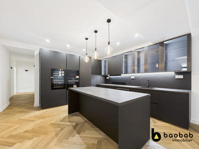 Appartement - 238 m² - 6 pièces